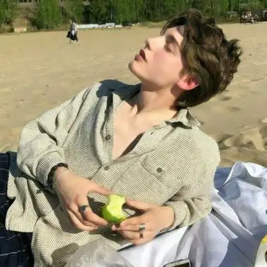 6686体育平台钻石作者Amelia