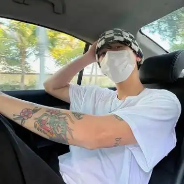 6686体育平台铁牌作者Rachel