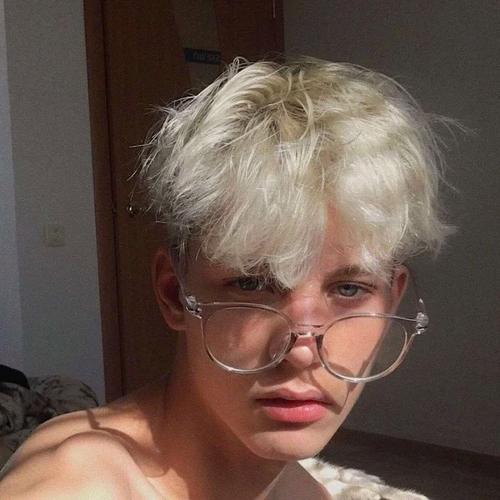 6686体育平台合作伙伴Chloe