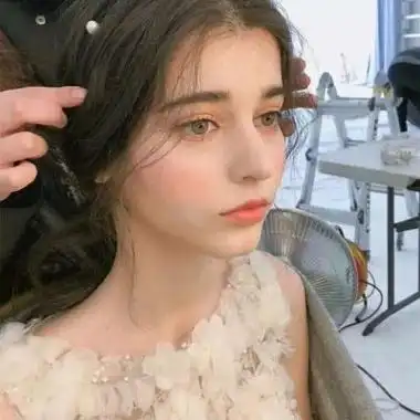 6686体育平台高级作者Carmen