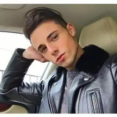 6686体育平台铁牌作者Gabriel