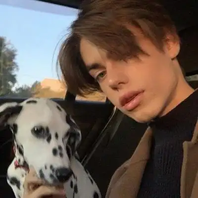 6686体育平台铜牌作者Ambrose