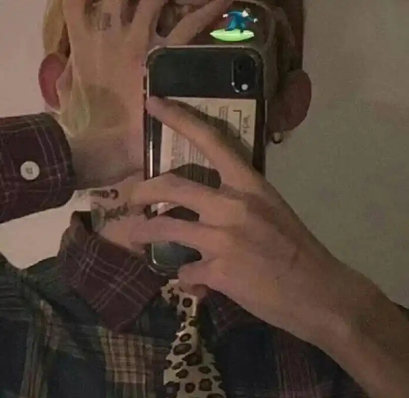 6686体育平台铜牌作者Riley