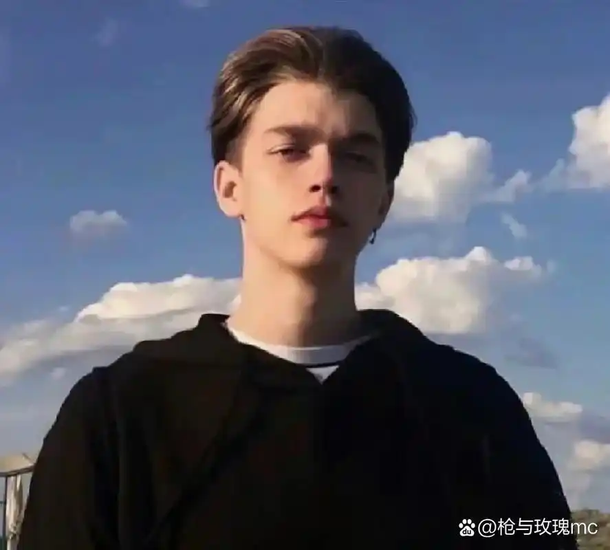 6686体育平台签约作者话多难堪