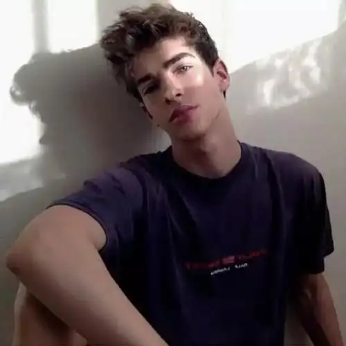 6686体育平台合作伙伴Gareth