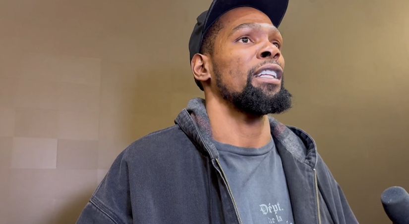 杜兰特：对手包夹我后我们得到了一些机会，这些战略会打成的