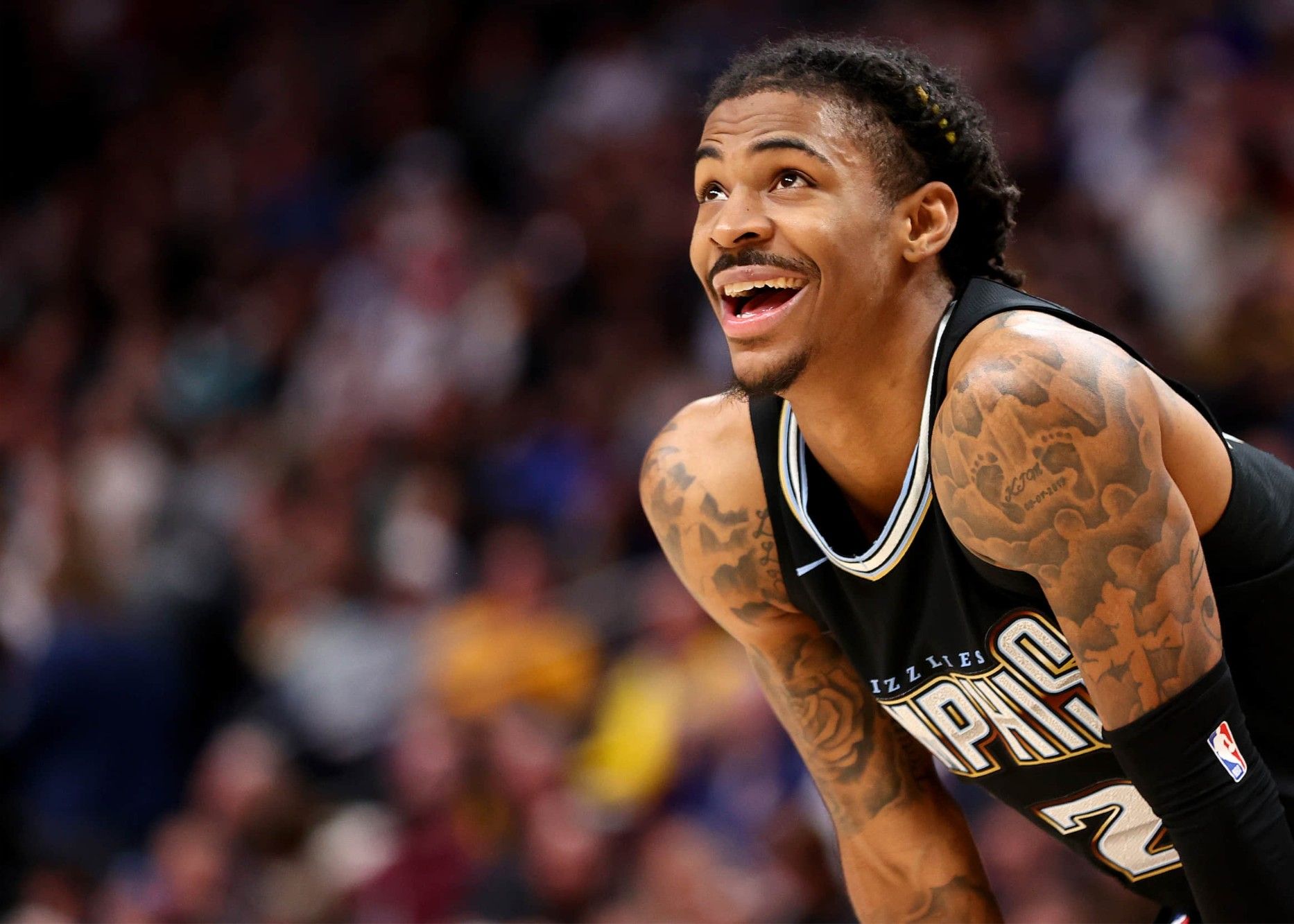 灰熊官方：莫兰特与埃迪均因伤缺席今日与绿军的竞赛