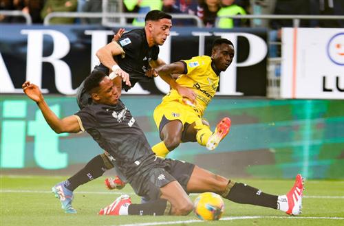 卡利亚里 vs 帕尔马