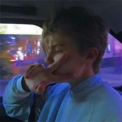 6686体育铁牌作者Zoe