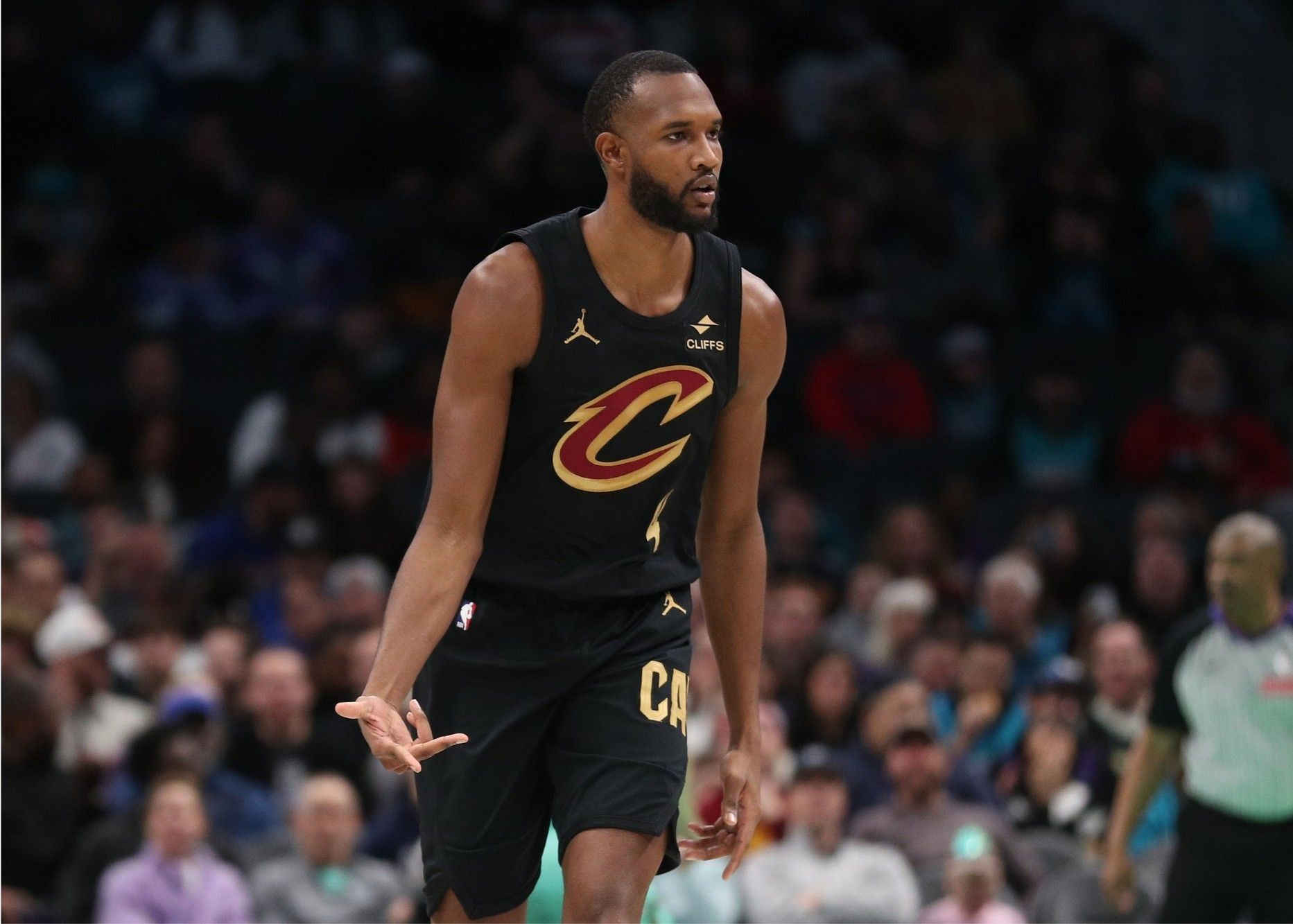 莫布利单场命中3+三分球且送出3+封盖，骑士战绩为6胜0负